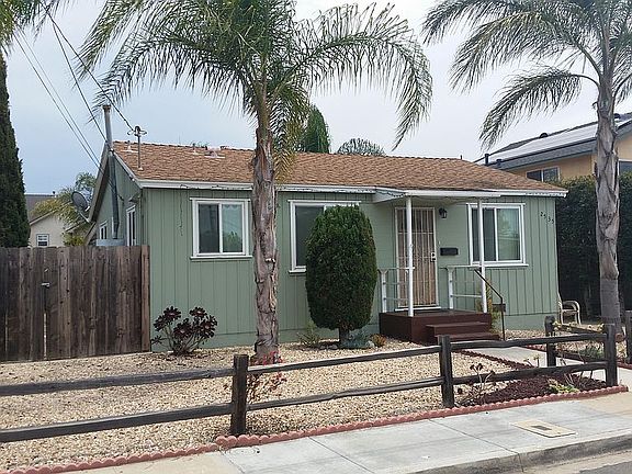 2nd image of 2535 Judson St.