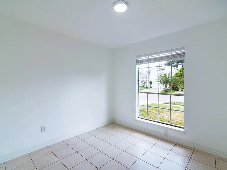 8602 Rockmont Ct — Photo 10
