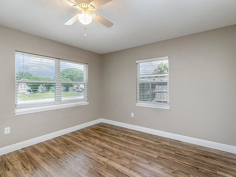 2567 Pepper Ave — Photo 5