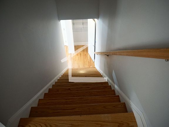 2nd image of 14 Bothwell Rd #1