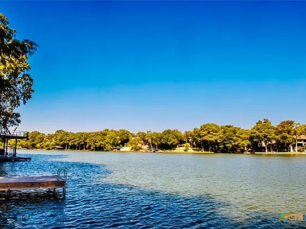 112 Lullwood Dr, New Braunfels, TX 78130