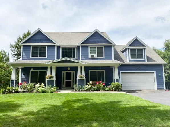 18 Autumn Crest Lane, Readfield, ME 04355