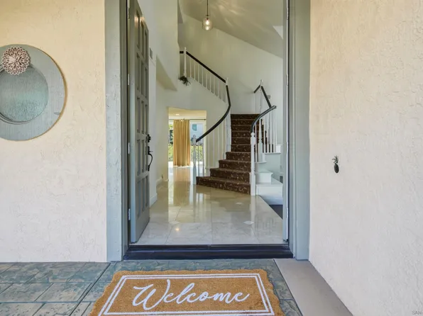 14025 Chestnut Hill Ln, San Diego, CA 92128