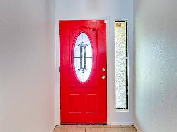 4th image of 8320 Eucalyptus Dr