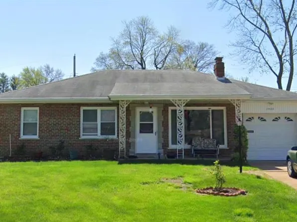 7422 Cheshire Ln, Saint Louis, MO 63123