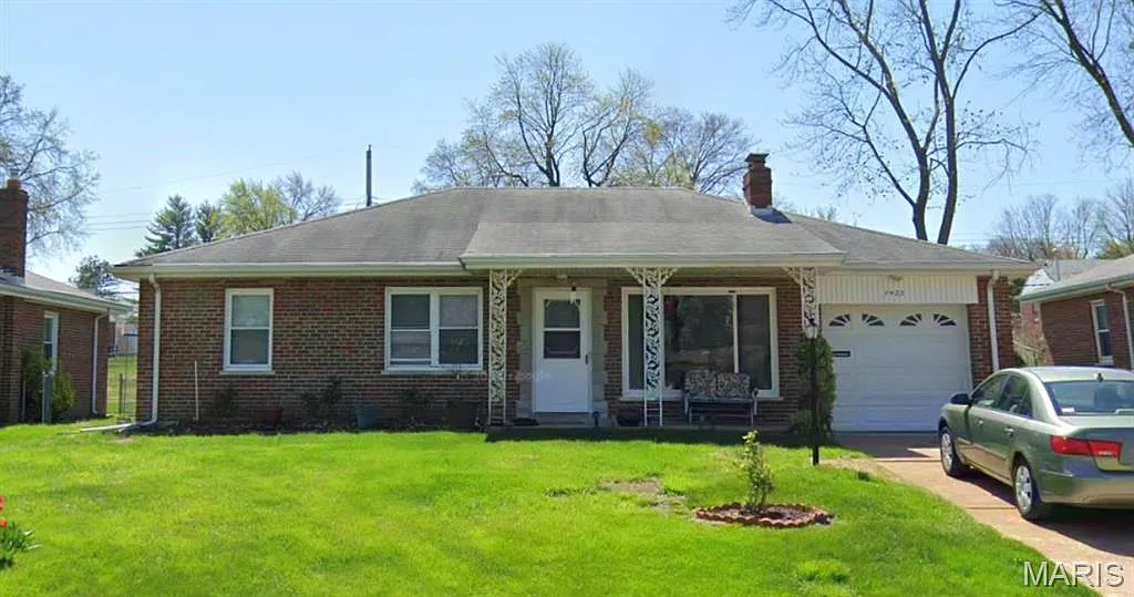 7422 Cheshire Ln photo 1