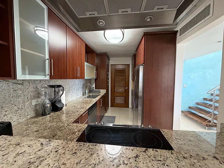 1315 Ashford — Photo 15