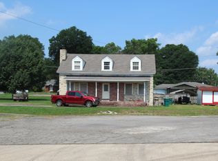 1114 Bradley Ln, Russellville, AR 72801