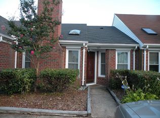 525 Brisa Dr, Chesapeake, VA 23322