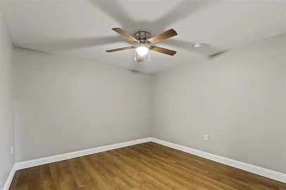 401 S Cherry St #2 — Photo 5