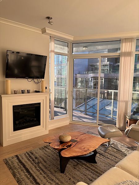 North Vancouver Apartment for rent - 2 Bedrooms — photo 6