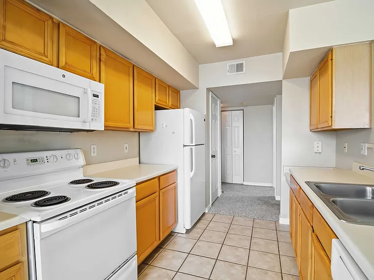 1020 Villagio Cir #205 — Photo 10