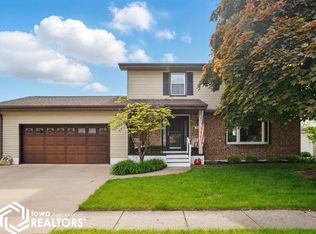 808 Easy St, Burlington, IA 52601