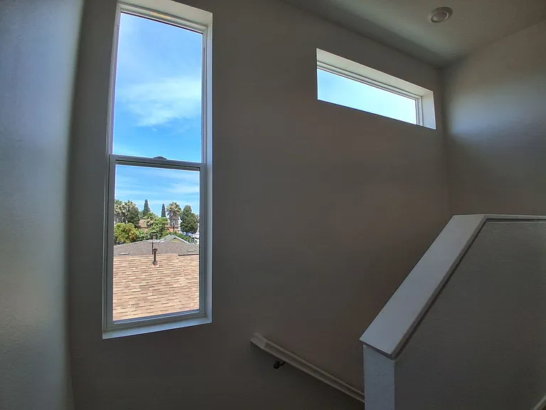 2040 N Highland Ave — Photo 35