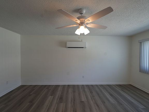 3rd image of 5157-5205 1/2 Santa Ana St #5201