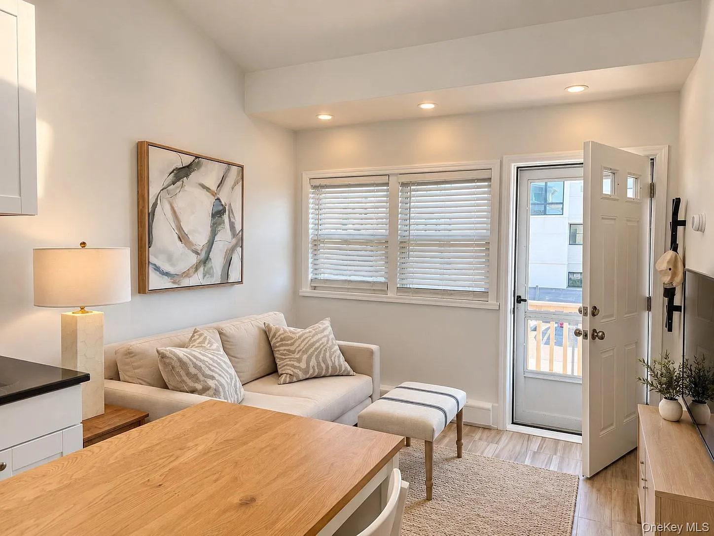 1 bed, 1.0 bath, $2,800 — Photo 4