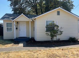432 W C St, Lebanon, OR 97355