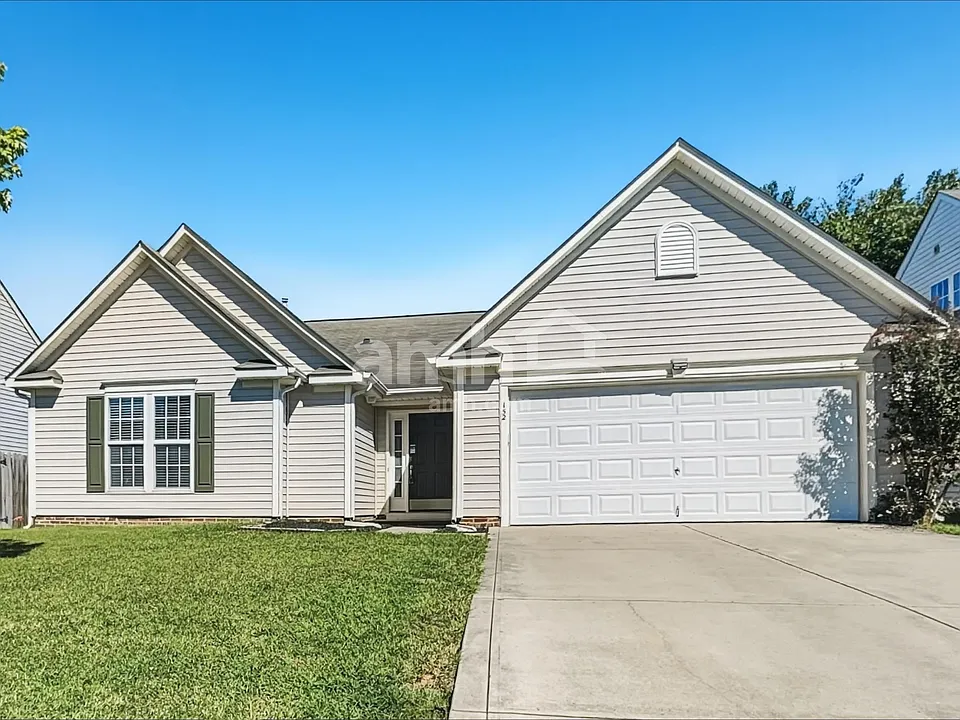 152 Barrington Dr
