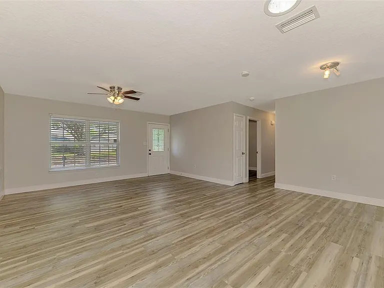 5520 Hayden Blvd — Photo 11