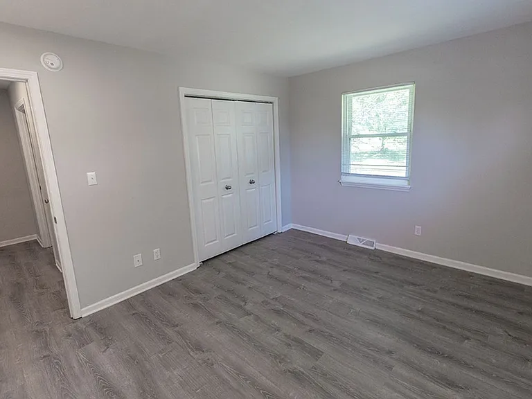 1923 Mirtle Grove Ct — Photo 16