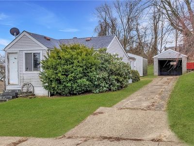 164 Ridgeway Ave, Weirton, WV, 26062
