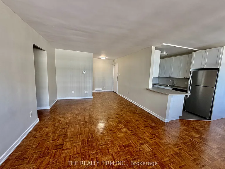 1209 Richmond St #703 — Photo 2