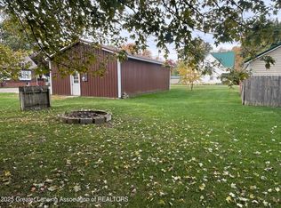 203 E Middleton St, Middleton, MI 48856