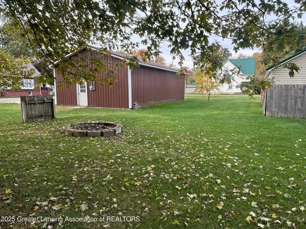 203 E Middleton St, Middleton, MI 48856