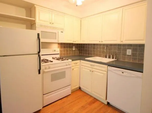 108 14th St APT 4W, Hoboken, NJ 07030