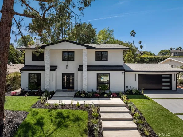 24208 Hatteras St, Woodland Hills, CA 91367