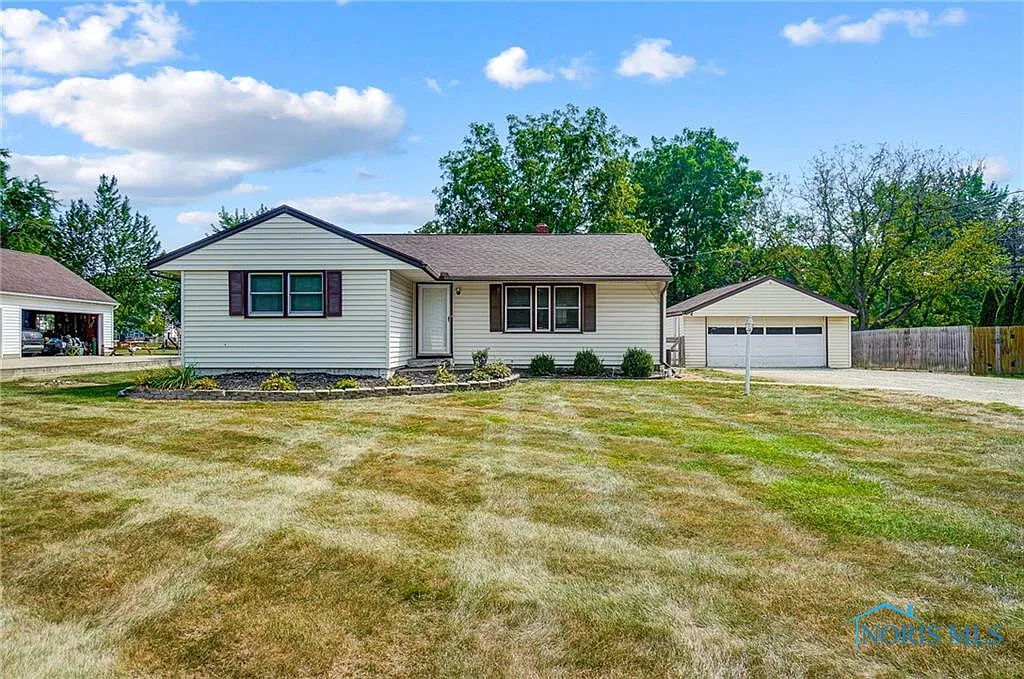 26736 Fort Meigs Rd photo 1