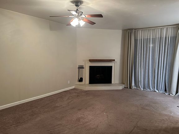 2nd image of 328 Northbank Ct APT 52
