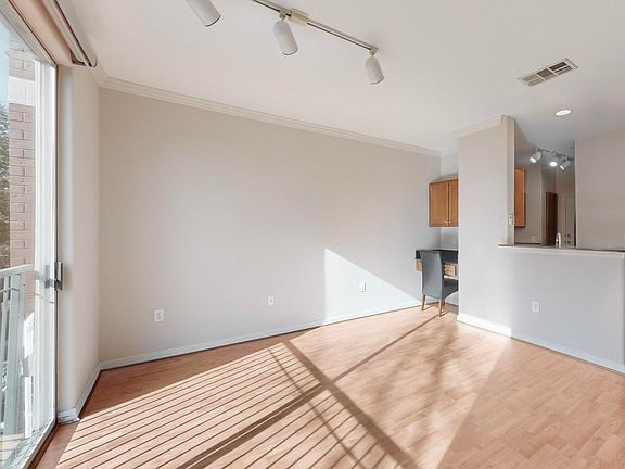 4th image of 330 Las Colinas Blvd APT 246
