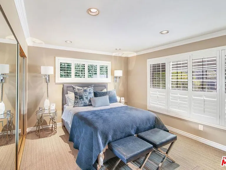 3200 Primera Ave — Photo 18