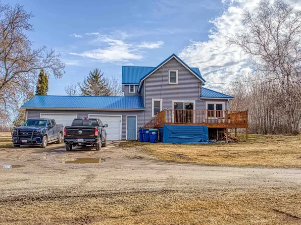W2378 Pearl St, Seymour, WI 54165