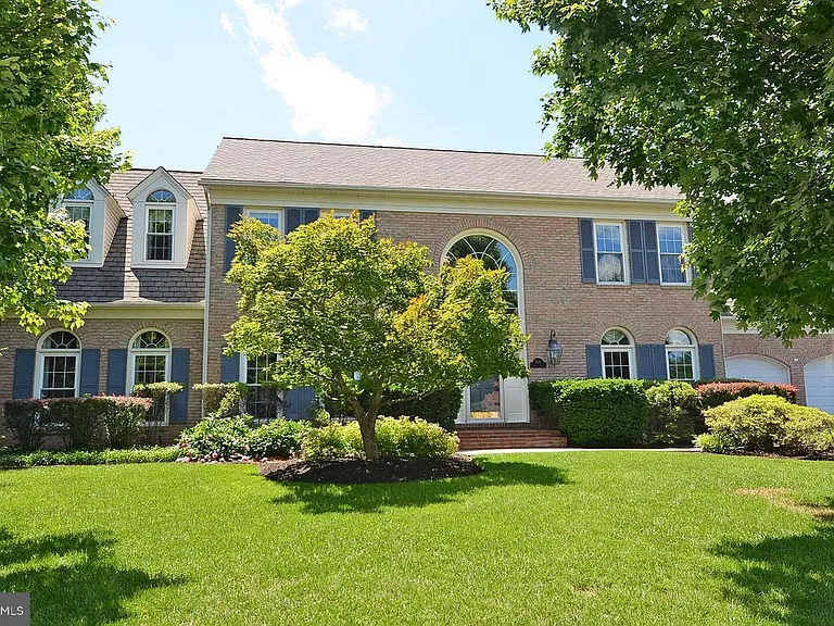 6610 Ashmere Ln — Photo 26