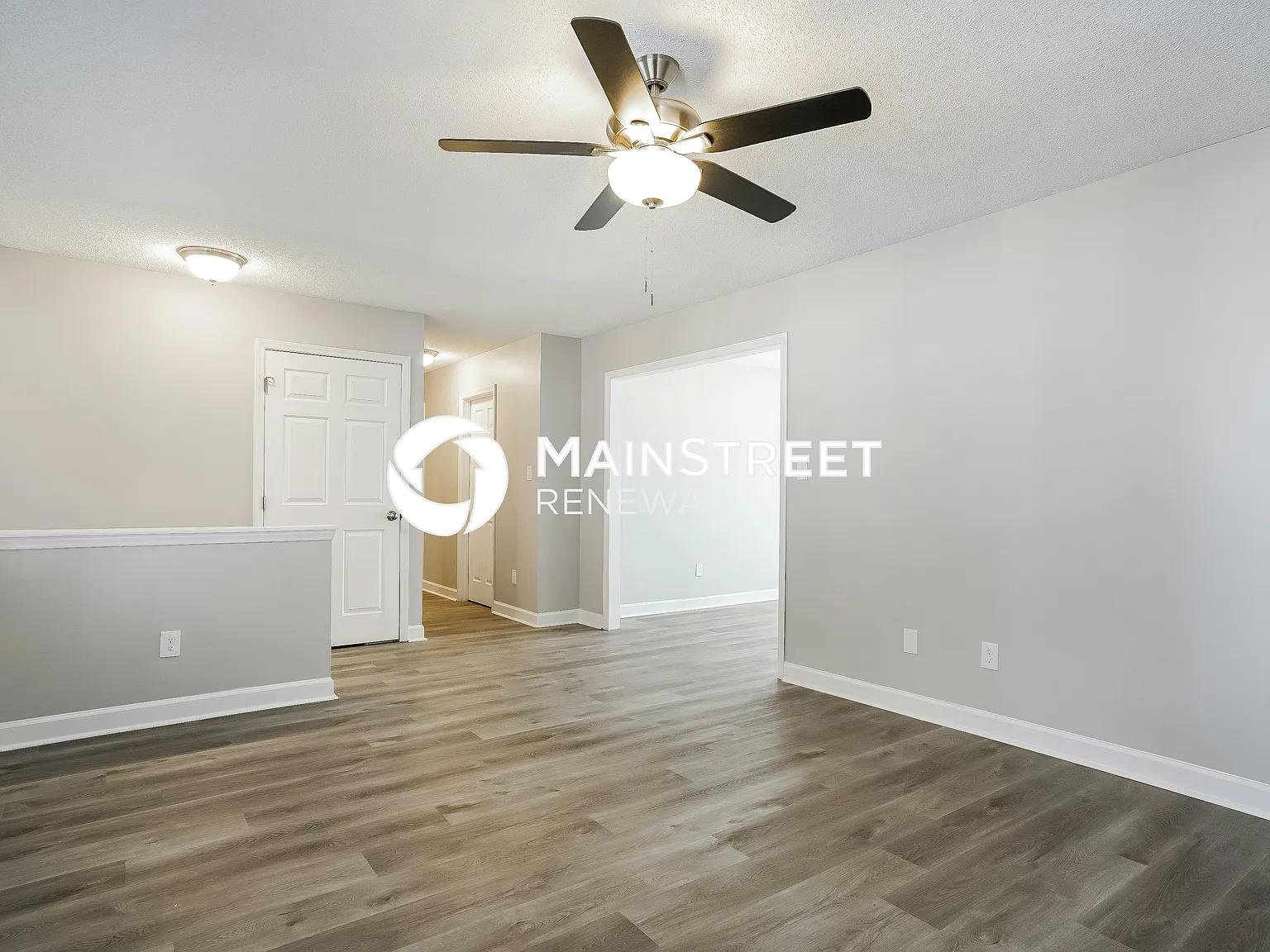 1506 E Lenoir St — Photo 2