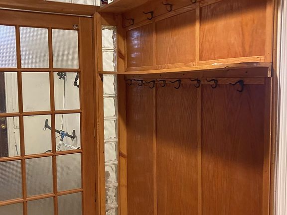 Coat room and front entry