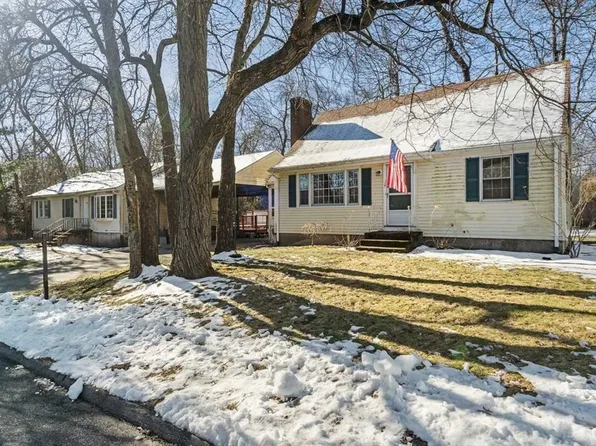 34 Elma Cir, Shrewsbury, MA 01545