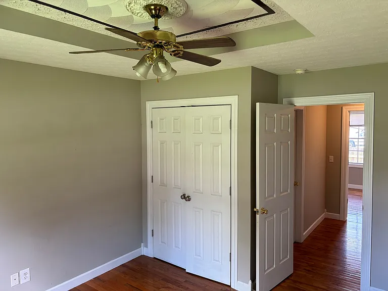 437 American Dr — Photo 8