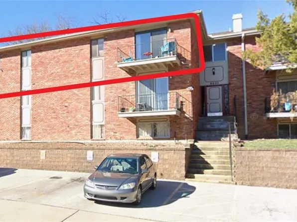 8221 Santa Fe Dr APT 10, Overland Park, KS 66204