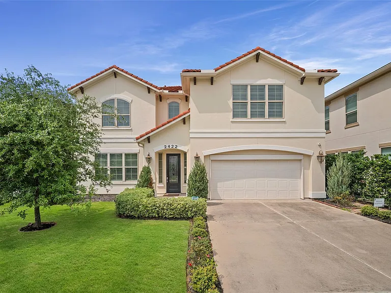 2422 Camden Creek Ln — Photo 1