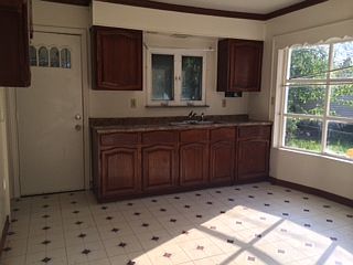 Eat-in Kitchen