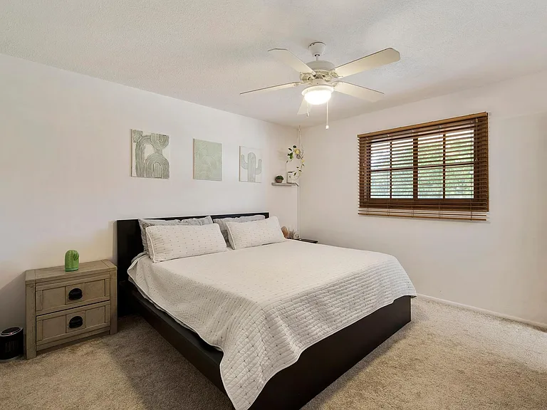 3117 S Jentilly Ln — Photo 27