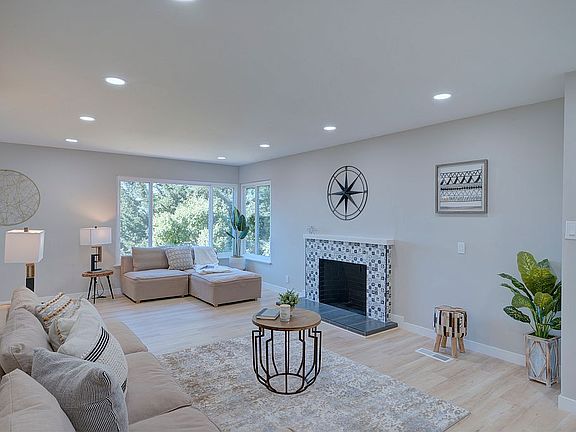 2nd image of 1920 Tassajara Ave