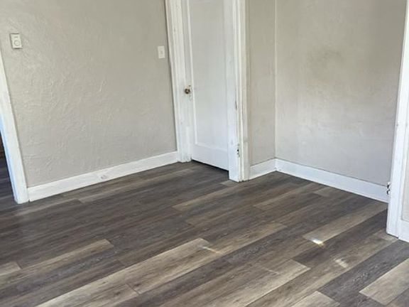 3rd image of 1006 Pennsylvania Ave APT 1