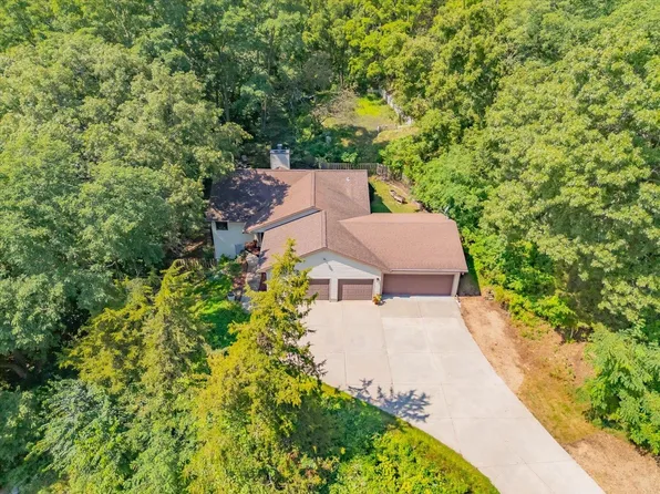 N2287 Cactus Acres Rd, Lodi, WI 53555