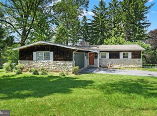 911 Indiana Ave, Lemoyne, PA 17043