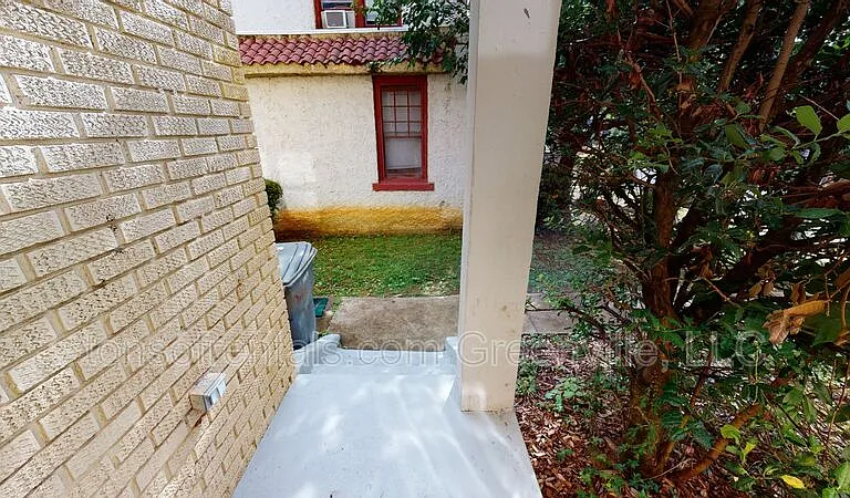 326 S Spring St — Photo 15