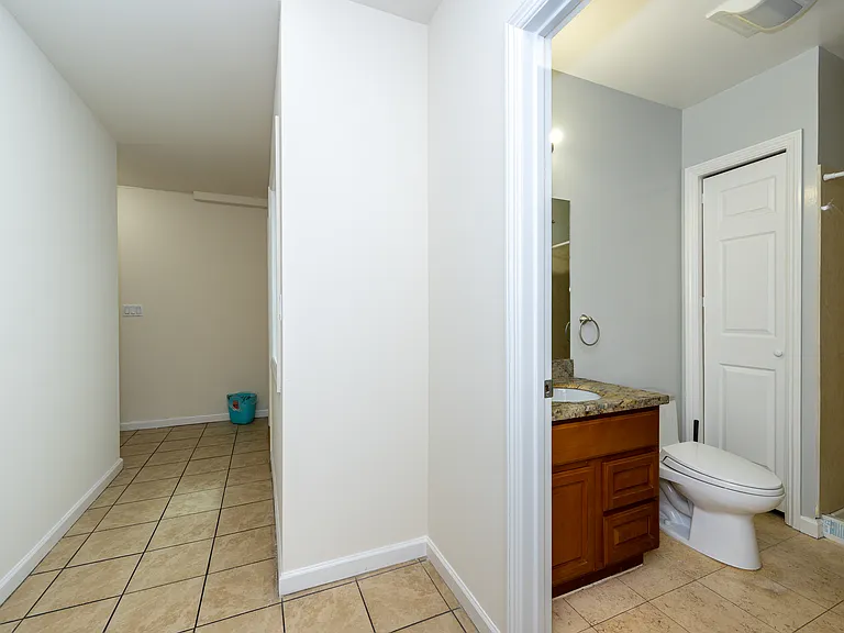 481 Monterey Blvd #A — Photo 13